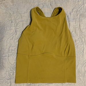 Lululemon top